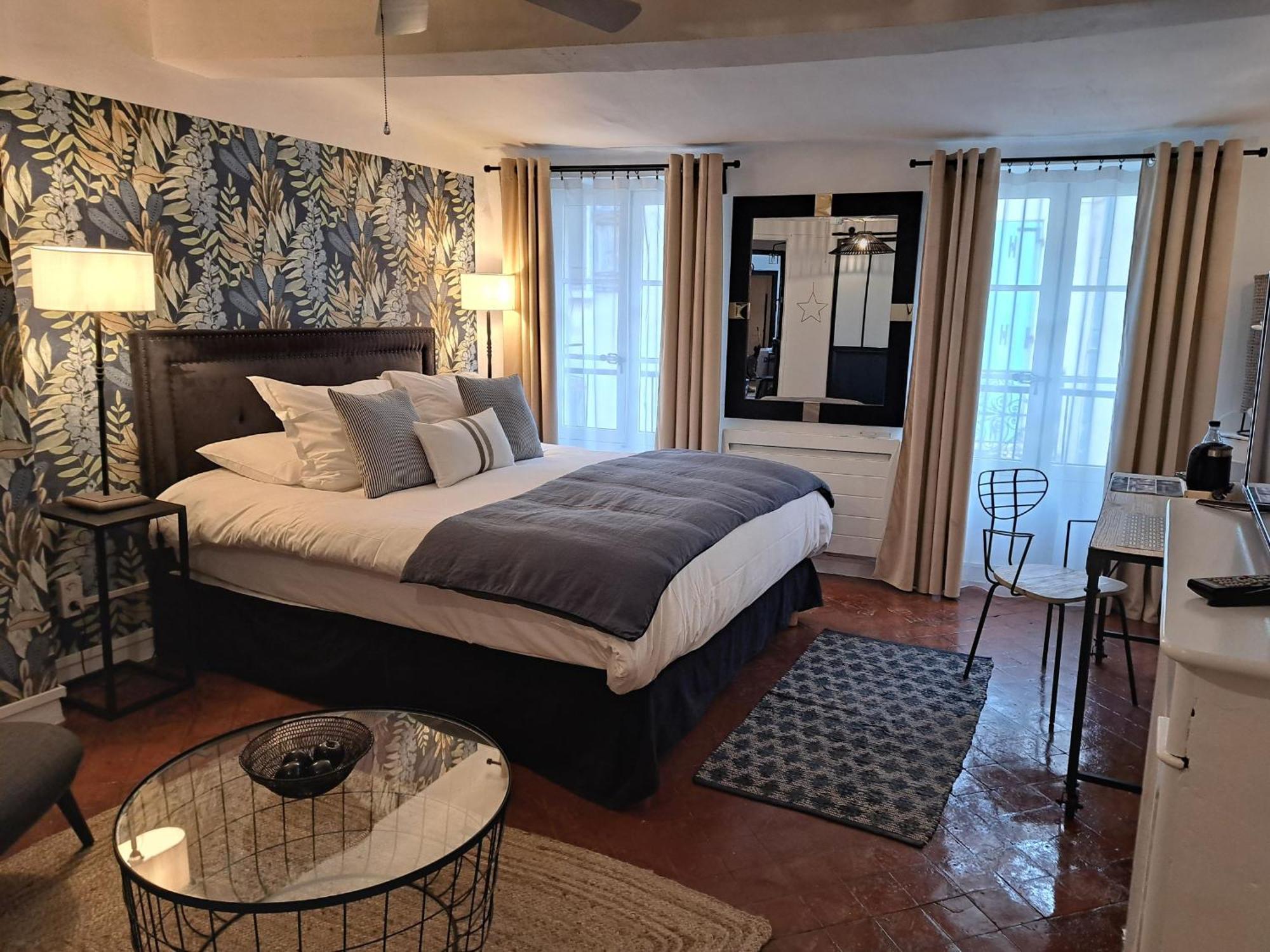 Hotel Le Patio De Sophie 锡斯特龙 客房 照片