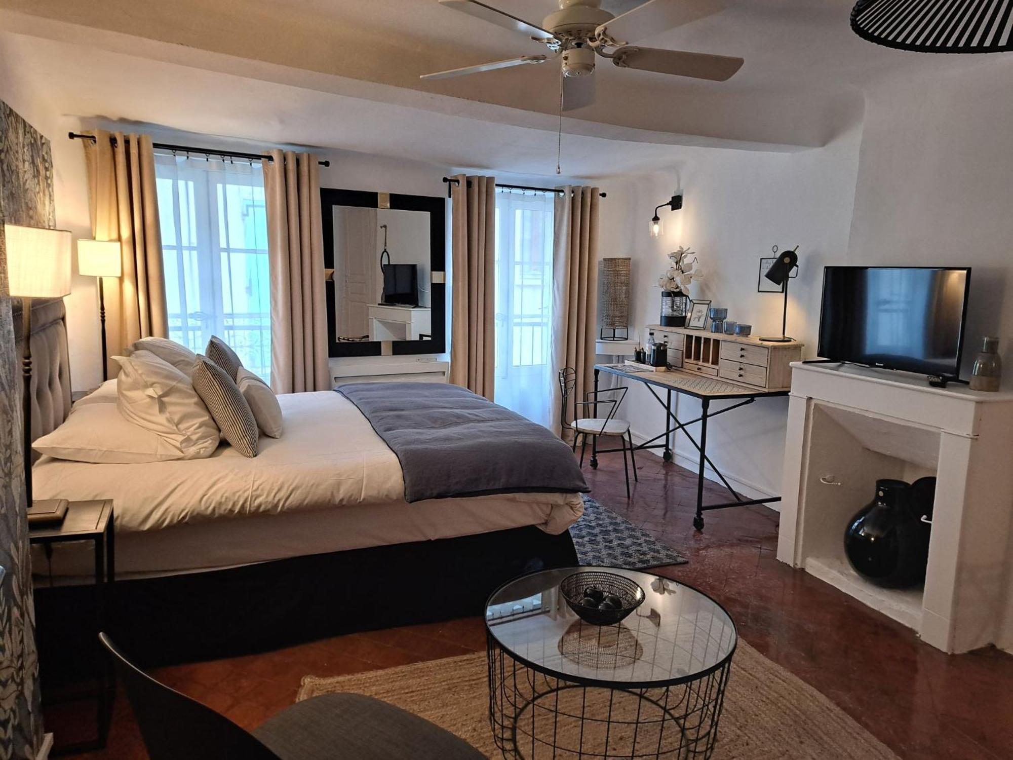 Hotel Le Patio De Sophie 锡斯特龙 客房 照片